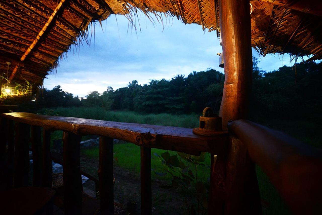 Aliya Riverside & Safari Resort Udawalawe Buitenkant foto